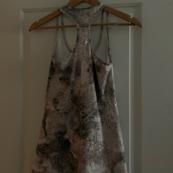 Lululemon sugar crush cool racer back tank - Picture 4 of 7